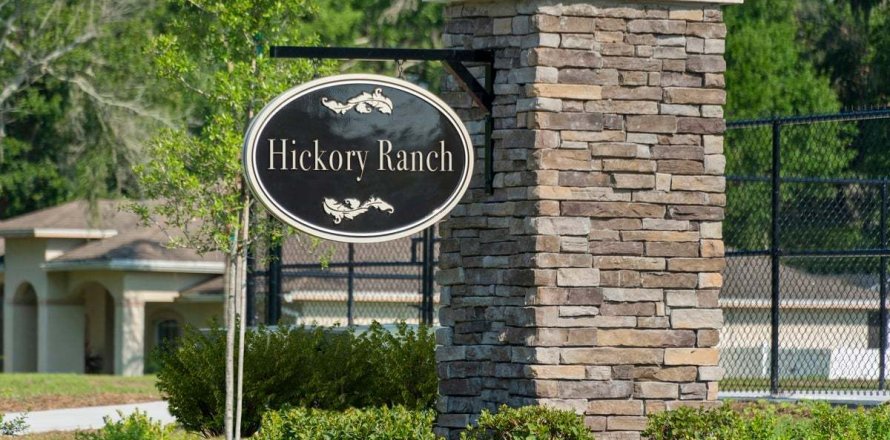 Hickory Ranch sobre plano en Auburndale, Florida № 341780