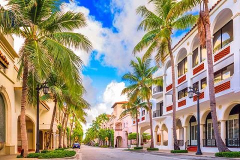 Согласно отчету Redfin, рынок жилья во Флориде начинает восстанавливаться