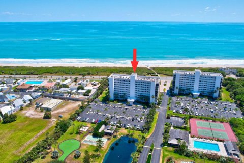 Condo in Hutchinson Island South, Florida, 2 bedrooms  № 1159885 - photo 14