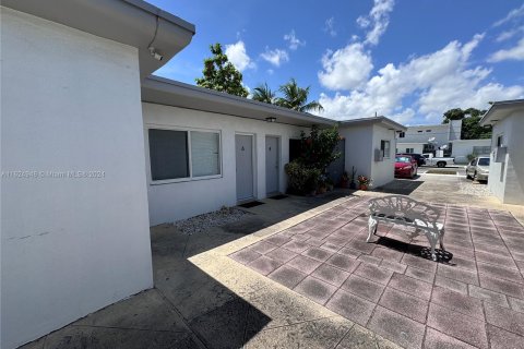 Immobilier commercial à vendre à Miami, Floride: 178.37 m2 № 1271534 - photo 9