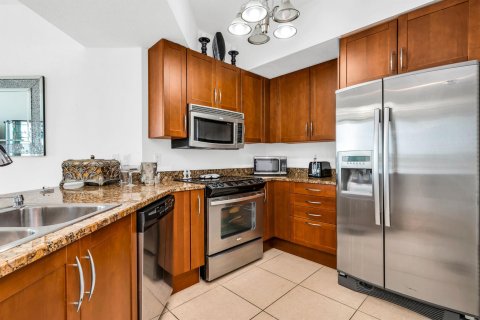 Condominio en venta en Boynton Beach, Florida, 1 dormitorio, 76.18 m2 № 1093695 - foto 12