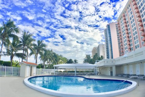 Copropriété à vendre à Miami Beach, Floride: 52.58 m2 № 1386153 - photo 20