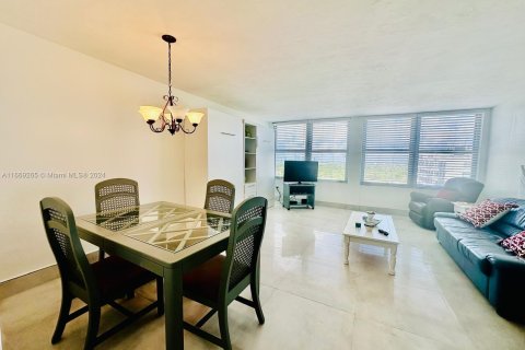 Copropriété à vendre à Miami Beach, Floride: 52.58 m2 № 1386153 - photo 6