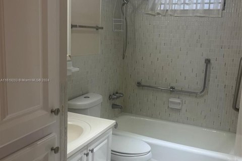 Condominio en venta en Aventura, Florida, 1 dormitorio, 71.35 m2 № 1311133 - foto 12