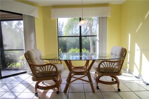 Condo in Punta Gorda, Florida, 2 bedrooms  № 213608 - photo 25