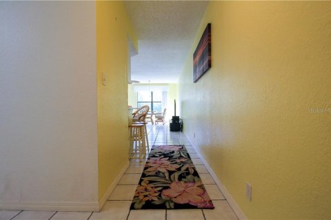 Condo in Punta Gorda, Florida, 2 bedrooms  № 213608 - photo 5