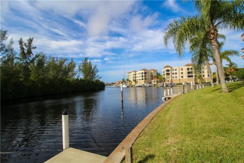 Condo in Punta Gorda, Florida, 2 bedrooms  № 213608 - photo 30