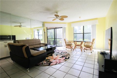 Condo in Punta Gorda, Florida, 2 bedrooms  № 213608 - photo 22