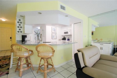 Condo in Punta Gorda, Florida, 2 bedrooms  № 213608 - photo 21