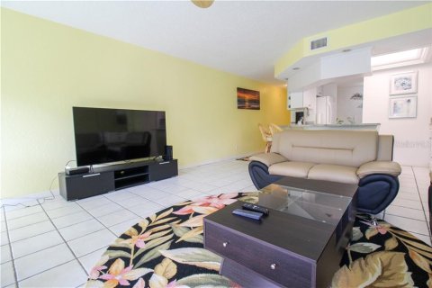 Condo in Punta Gorda, Florida, 2 bedrooms  № 213608 - photo 24