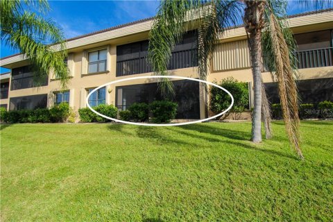 Condo in Punta Gorda, Florida, 2 bedrooms  № 213608 - photo 29