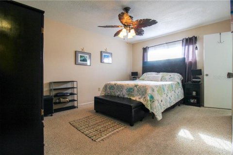 Apartment in Venice, Florida 2 bedrooms, 75.34 sq.m. № 213607 - photo 18