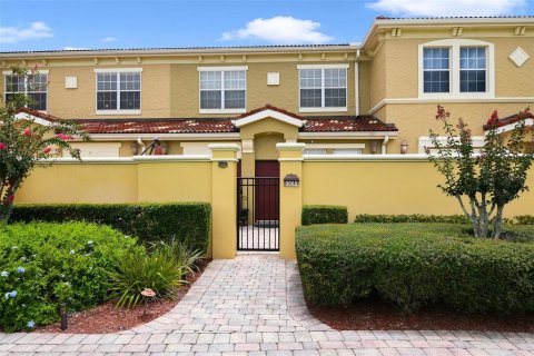 Touwnhouse à vendre à Davenport, Floride: 3 chambres, 131.92 m2 № 1280194 - photo 1