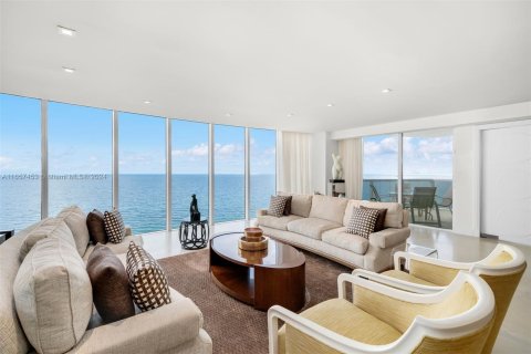 Copropriété à vendre à Sunny Isles Beach, Floride: 4 chambres, 366.5 m2 № 1365770 - photo 2