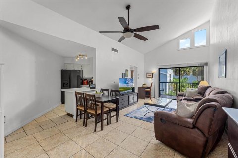 Condominio en venta en Orlando, Florida, 1 dormitorio, 62.71 m2 № 1362828 - foto 18