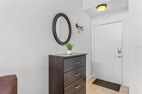 Condo in Orlando, Florida, 1 bedroom  № 1362828 - photo 17