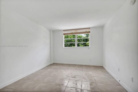 Condominio en venta en Miami, Florida, 1 dormitorio, 67.17 m2 № 1224047 - foto 11