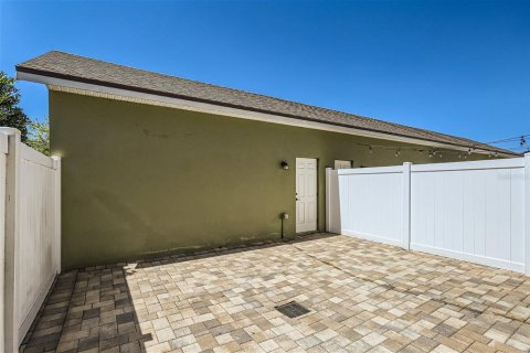 Townhouse in Orlando, Florida 3 bedrooms, 164.62 sq.m. № 1156445 - photo 11
