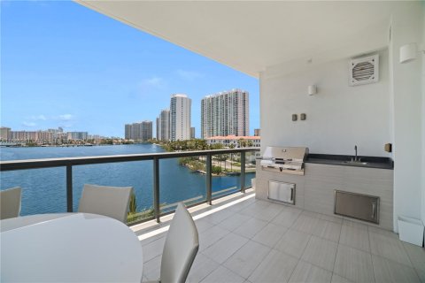 Copropriété à vendre à Aventura, Floride: 3 chambres, 249.72 m2 № 1173026 - photo 17