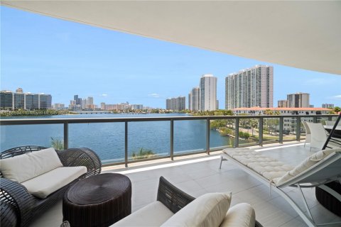 Condo in Aventura, Florida, 3 bedrooms  № 1173026 - photo 21