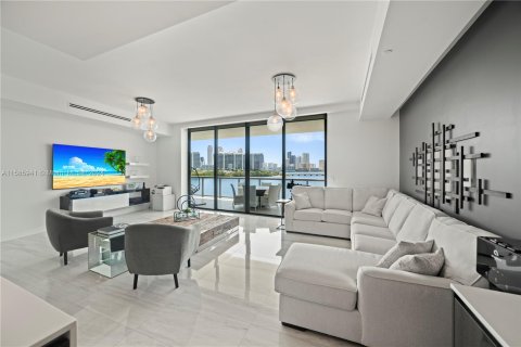 Copropriété à vendre à Aventura, Floride: 3 chambres, 249.72 m2 № 1173026 - photo 12