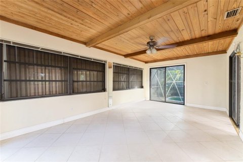 House in Port Charlotte, Florida 3 bedrooms, 152.92 sq.m. № 1365077 - photo 22