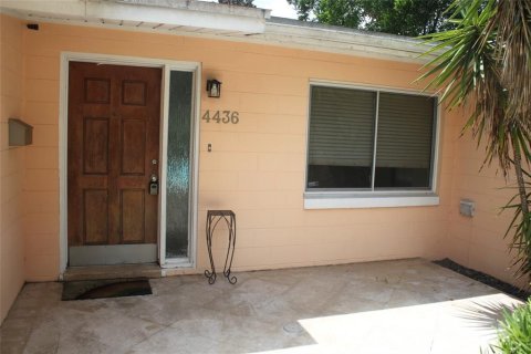 House in Orlando, Florida 3 bedrooms, 125.98 sq.m. № 1365045 - photo 15