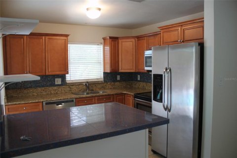 House in Orlando, Florida 3 bedrooms, 125.98 sq.m. № 1365045 - photo 3