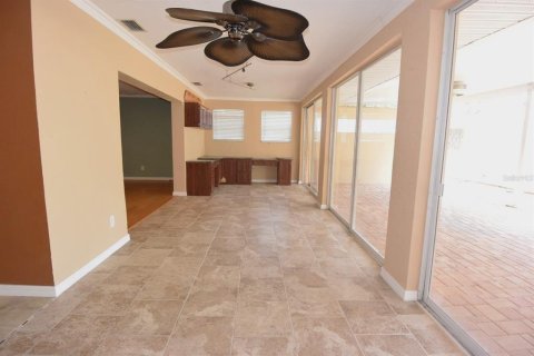 Immobilier commercial à vendre à New Port Richey, Floride: 387.03 m2 № 1382926 - photo 22