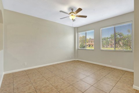 Townhouse in Lake Worth, Florida 3 bedrooms, 174.75 sq.m. № 1134915 - photo 26