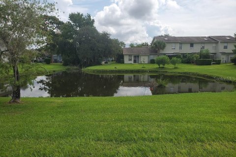 Touwnhouse à vendre à Kissimmee, Floride: 2 chambres, 92.16 m2 № 1364515 - photo 10