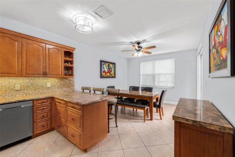 Villa ou maison à vendre à Coral Springs, Floride: 3 chambres, 166.85 m2 № 1229638 - photo 10