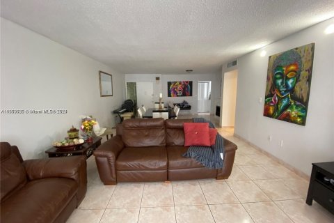 Condominio en venta en Miami, Florida, 2 dormitorios, 155.52 m2 № 1365417 - foto 12