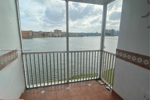 Condominio en venta en Miami, Florida, 2 dormitorios, 155.52 m2 № 1365417 - foto 7