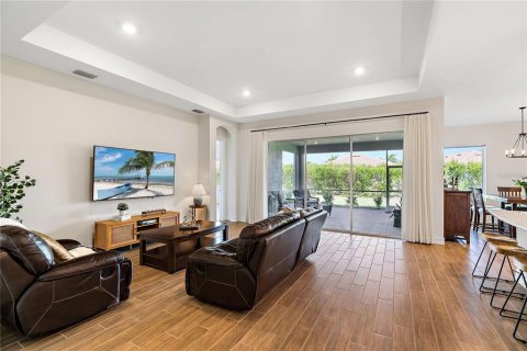 Villa ou maison à vendre à Fort Myers, Floride: 3 chambres, 302.3 m2 № 603054 - photo 5
