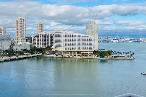 Condominio en venta en Miami, Florida, 2 dormitorios, 105.91 m2 № 1378939 - foto 1