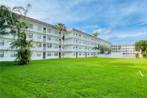 Condominio en venta en Dania Beach, Florida, 1 dormitorio, 71.35 m2 № 990268 - foto 15