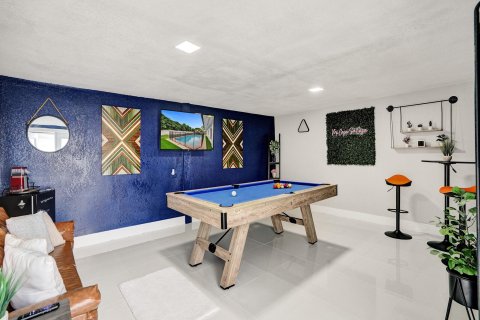 Casa en venta en Miami, Florida, 4 dormitorios, 338.35 m2 № 932648 - foto 19