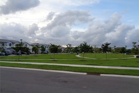 Adosado en venta en Homestead, Florida, 3 dormitorios, 157.47 m2 № 1380037 - foto 8