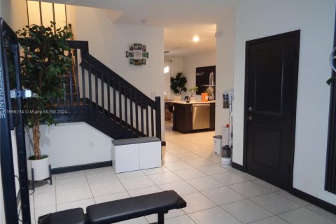 Townhouse in Homestead, Florida 3 bedrooms, 157.47 sq.m. № 1380037 - photo 19