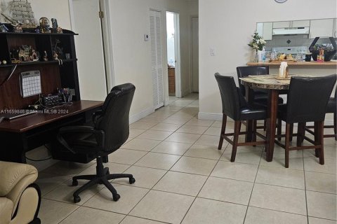 Copropriété à vendre à Miami, Floride: 1 chambre, 62.24 m2 № 1369053 - photo 2