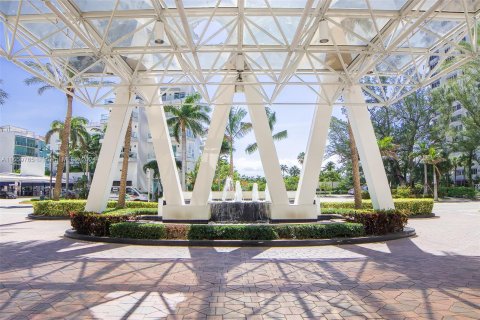 Condo in Miami Beach, Florida, 1 bedroom  № 1369095 - photo 3