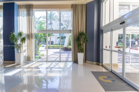 Copropriété à louer à Miami Beach, Floride: 1 chambre, 63.45 m2 № 1369095 - photo 5