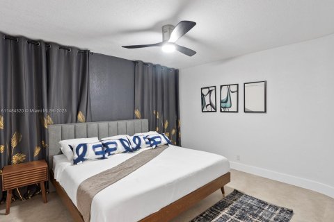 Casa en venta en Hollywood, Florida, 5 dormitorios, 213.58 m2 № 830083 - foto 8