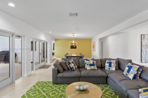 Casa en venta en Hollywood, Florida, 5 dormitorios, 213.58 m2 № 830083 - foto 29