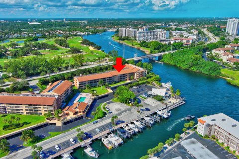 Condominio en venta en North Palm Beach, Florida, 2 dormitorios, 127.18 m2 № 830444 - foto 8