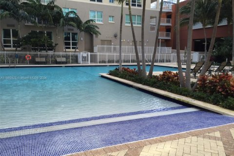 Condominio en venta en Miami, Florida, 2 dormitorios, 97.45 m2 № 1365862 - foto 12