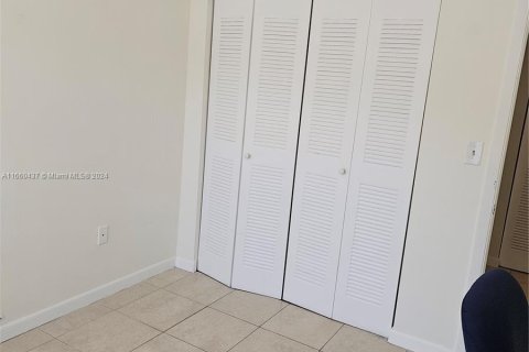 Copropriété à louer à Miami, Floride: 3 chambres, 102.38 m2 № 1365863 - photo 25