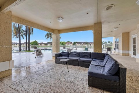 Condo in Sunrise, Florida, 2 bedrooms  № 1365784 - photo 20