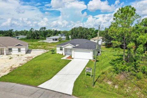 House in North Port, Florida 3 bedrooms, 139.17 sq.m. № 1220074 - photo 2